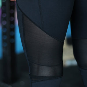Thalia 3/4 leggings Black mesh behind knee